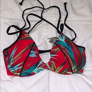 PINK cupped women’s bathing suit top